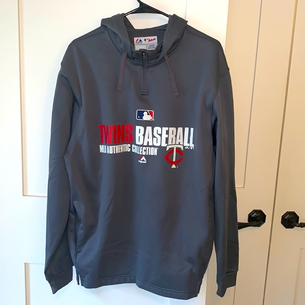 Majestic Men’s Hoodie - Twins